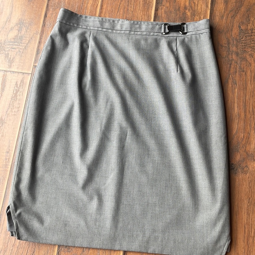 Antonio Melani Women’s business pencil skirt, size 10